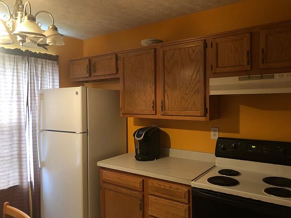 4th image of 557 Glen Arvin Ave
