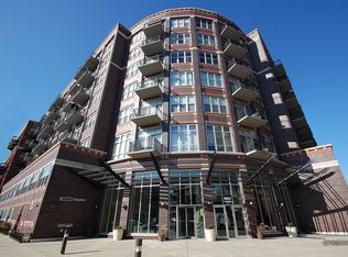 1000 W Adams St APT 511, Chicago, IL 60607