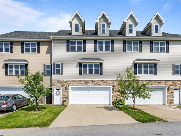 129 Stanley St, Morgantown, WV 26508