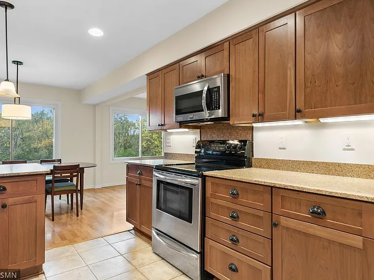 4831 Spring Cir — Photo 11
