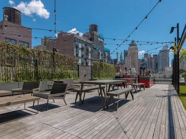 547 West 47th Street image 13 of 20