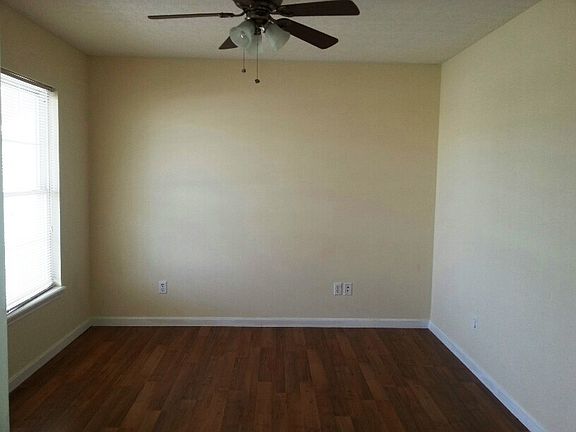 3rd image of 103 Dante Ct