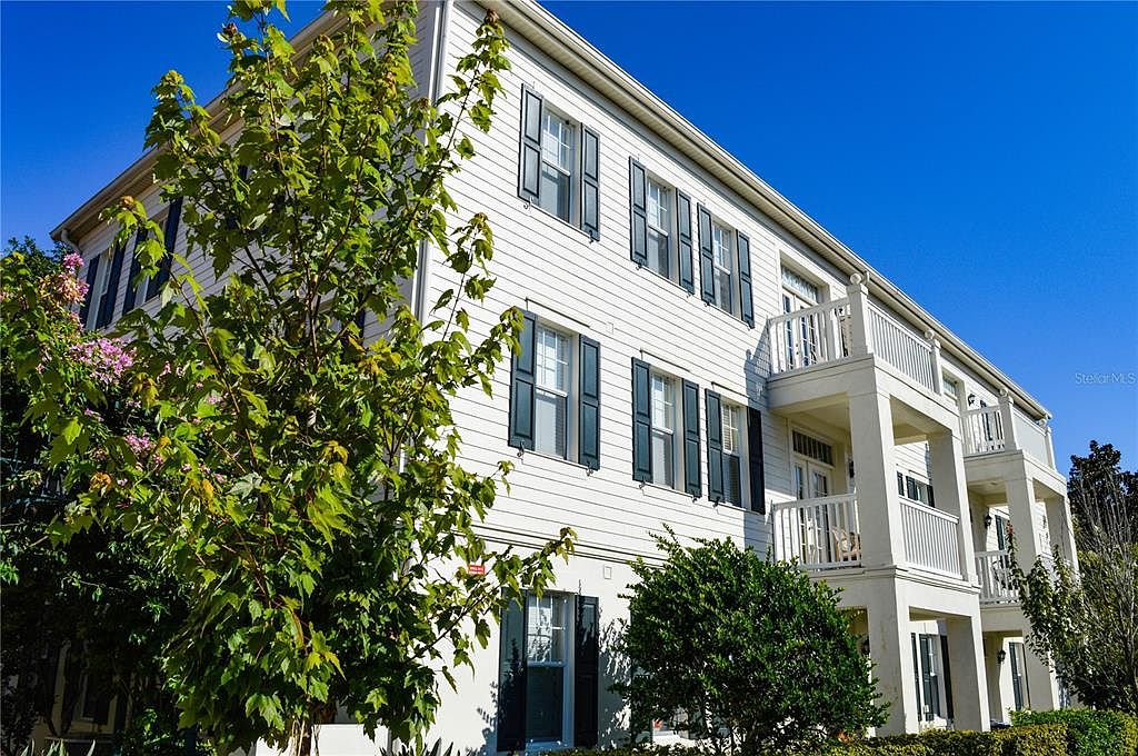 700 Siena Palm Dr APT 304