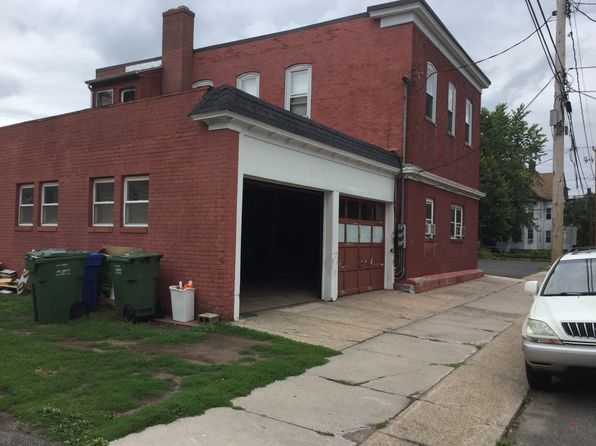 63 William St #1