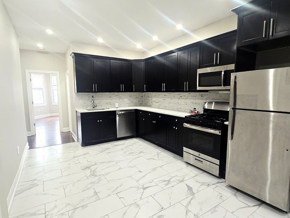 1st image of 186 Seaview Ave #2A
