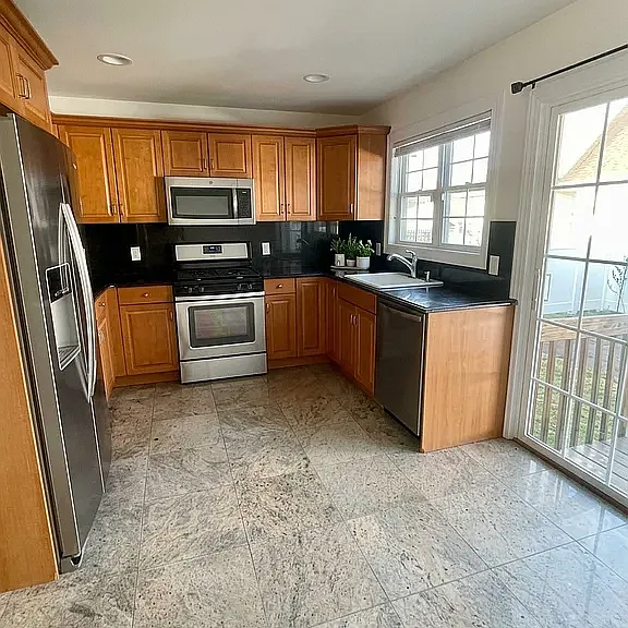 66 Sagamore Hill Dr #B — Photo 6