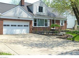 1429 Clearview Rd, Lyndhurst, OH 44124