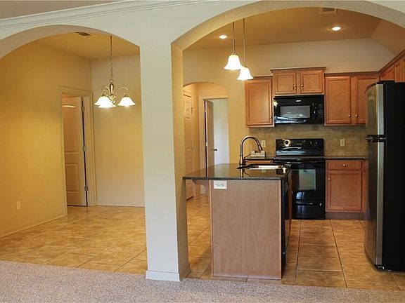 5th image of 3104 SW Stonepoint Ave
