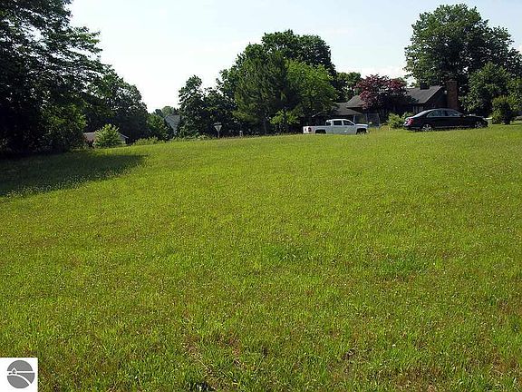 5th image of 3197 Scenic Hills Dr