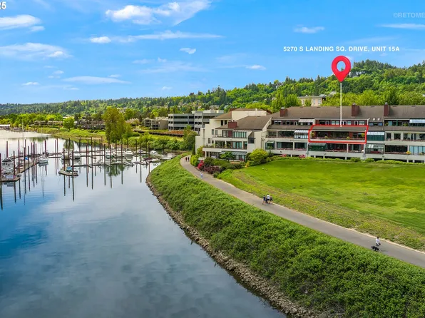 5270 S Landing Square Dr Unit 15-A, Portland, OR 97239