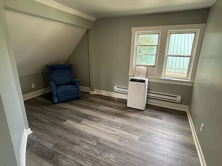 208 Town St — Photo 10