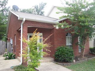 401 Cambrian Ridge Dr, Pelham, AL 35124
