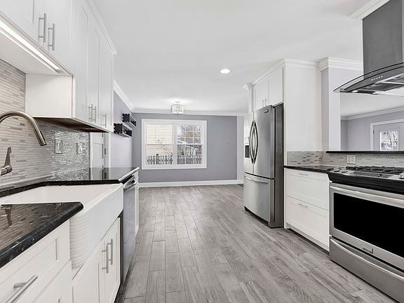 4th image of 332 S River Rd