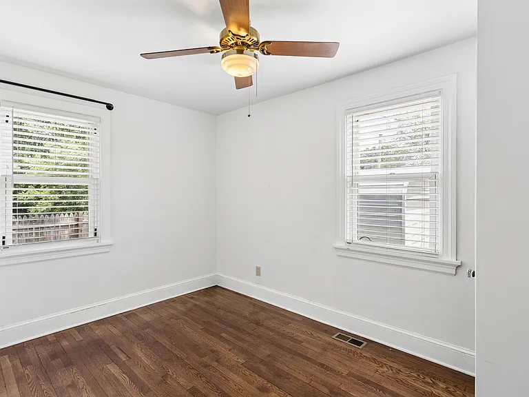 2307 Rawlings Ct — Photo 29