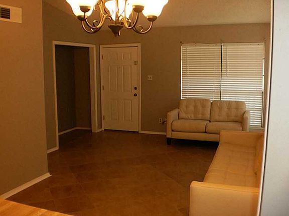 3rd image of 2928 Manhattan Blvd Unit 171