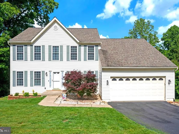 5 Oliver Ct, Fredericksburg, VA 22406
