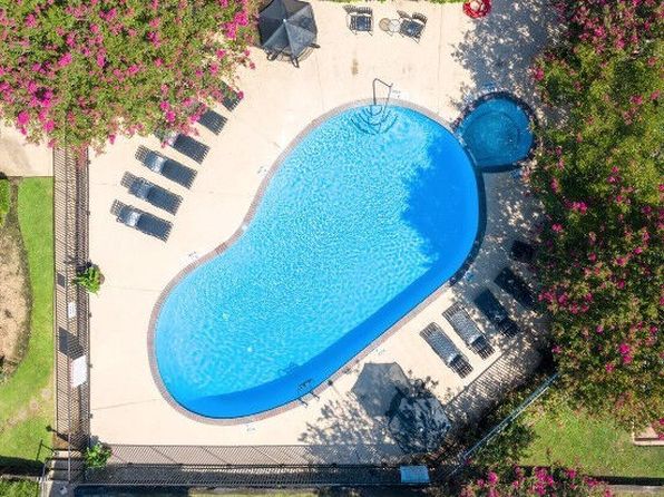Tanglewood Place
