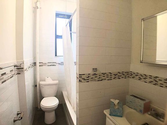 4th image of 18 E 21st St APT F3