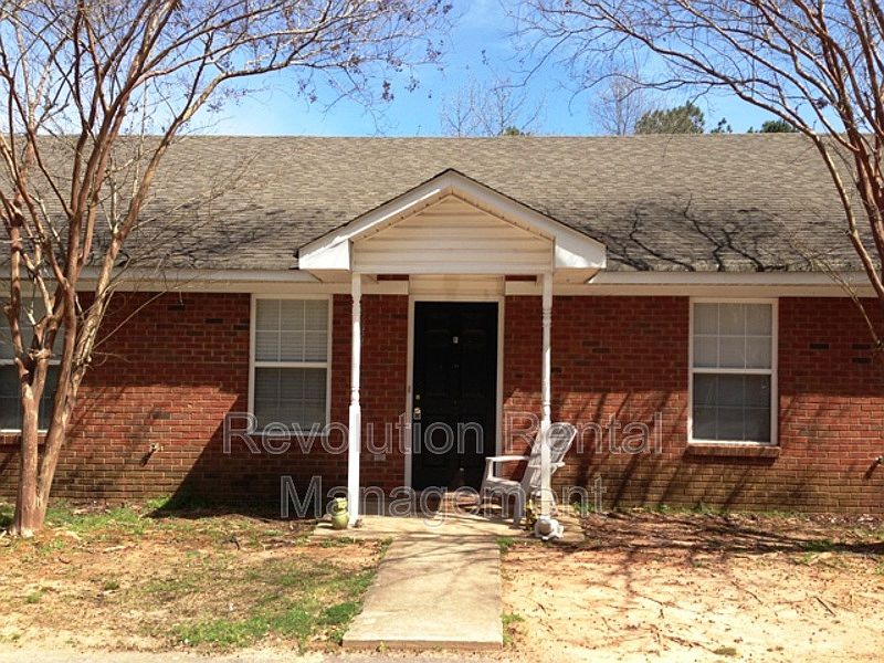 733 Stallings Rd APT F, Senoia, GA 30276 | Zillow