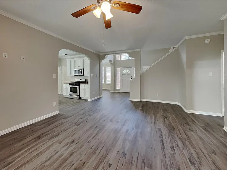 1703 Calmar Dr — Photo 3