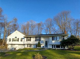4 Corn Tassle Rd, Danbury, CT 06811
