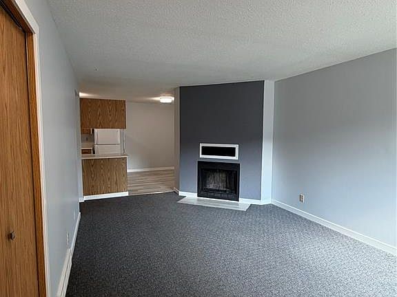 3rd image of 376 Cedar Meadow DRIVE