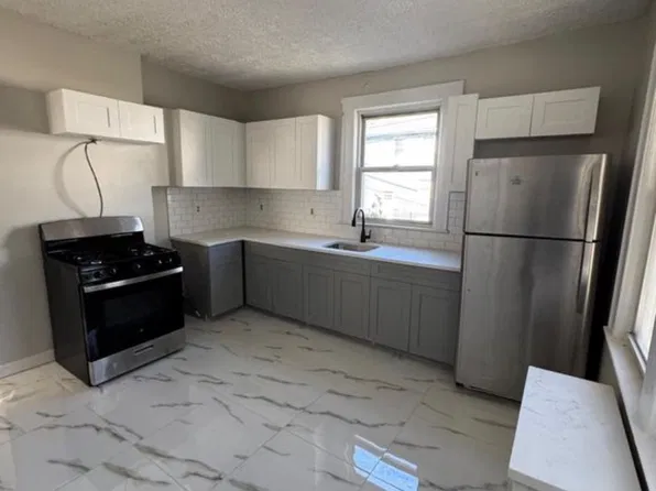 186 Linden Ave #1F, Irvington, NJ 07111