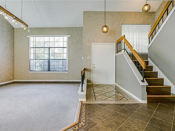 3rd image of 6010 Ponderosa Trail Ct