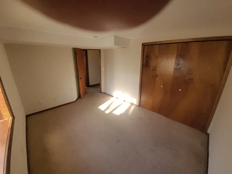 2755 Olive Ln N — Photo 22