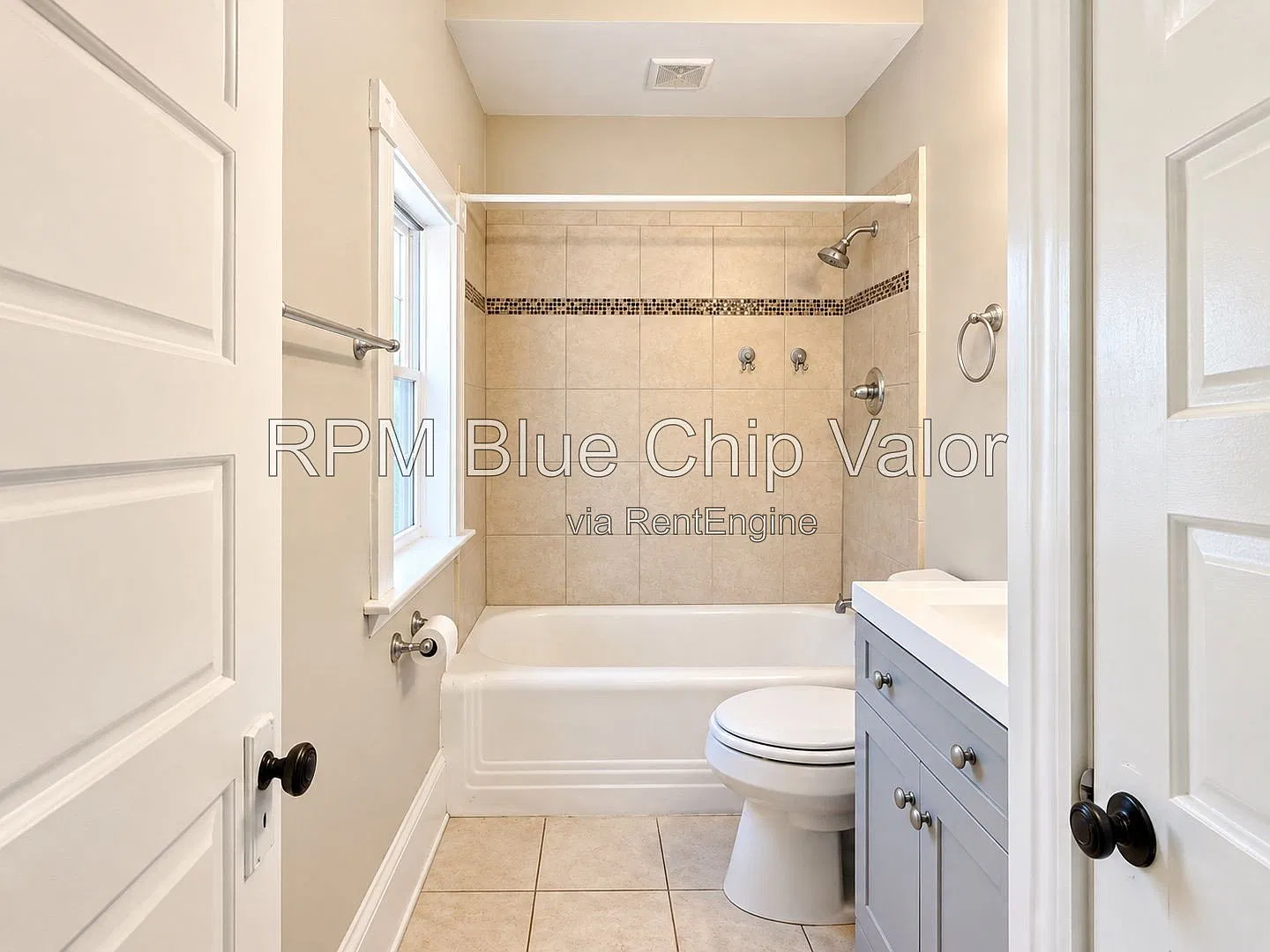 2 bed, 1.0 bath, $1,195 — Photo 4