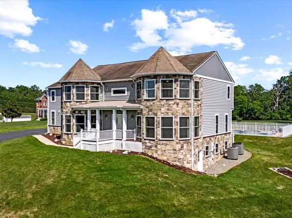 19 Pinto Ln, Stafford, VA 22556