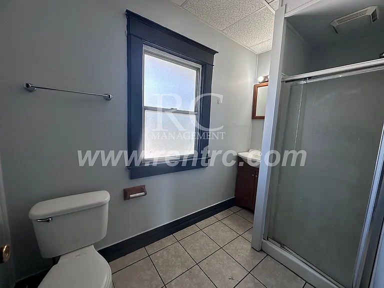 2403-2 E Main St #E — Photo 3