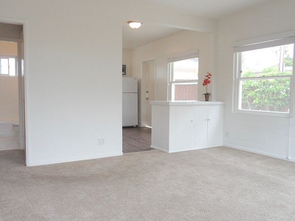 4th image of 1060 Wilbur Ave