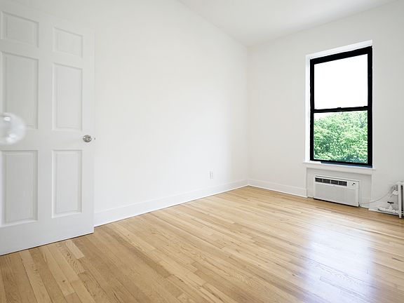 4th image of 477 Central Park W APT 5F