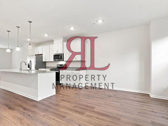 4th image of 4149 Tuller Rd #1