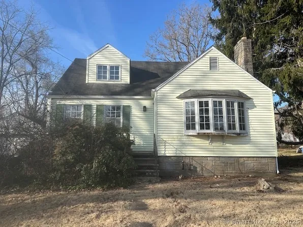6 Ingham Hill Road, Essex, CT 06426