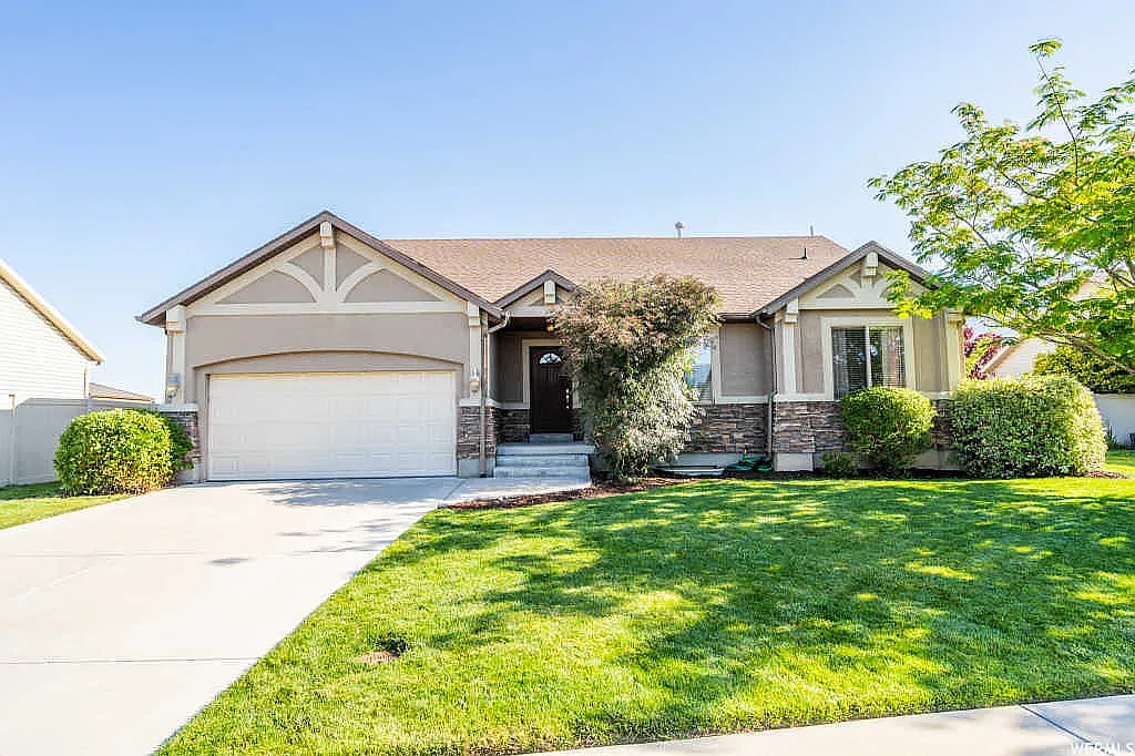 6 bed, 2900 sqft, $2,950 — Photo 4