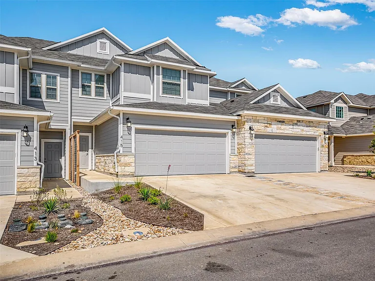 415 Parkline Dr — Photo 1