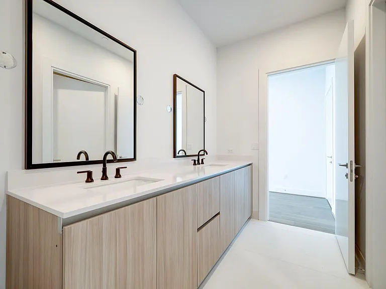 1711 Allen Pkwy #2001 — Photo 6