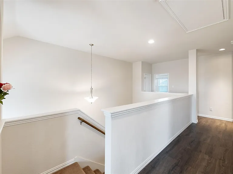156 Banana St — Photo 24