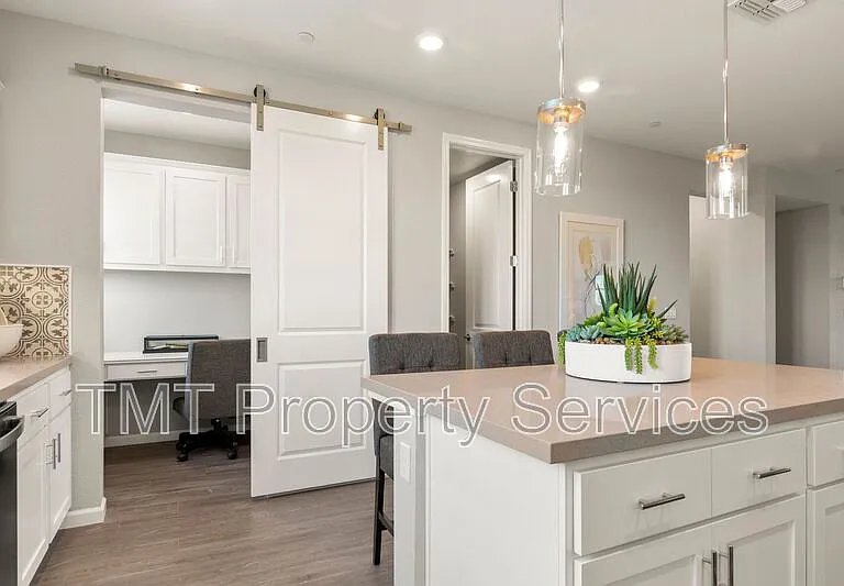 2957 Valbonne Walk — Photo 32