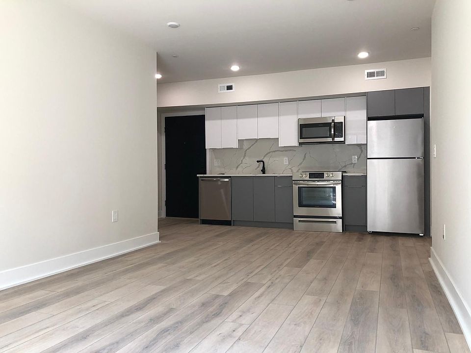 1st image of 1518 N 8th St #1B