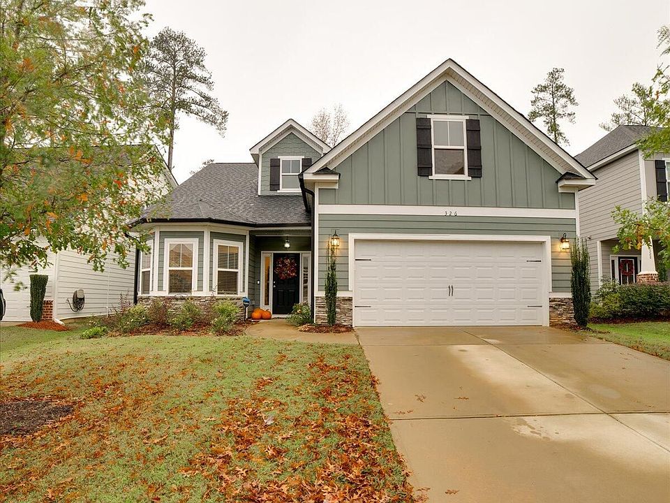1st image of 326 Colonnades Dr