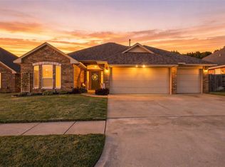 745 Dana Dr, Yukon, OK 73099
