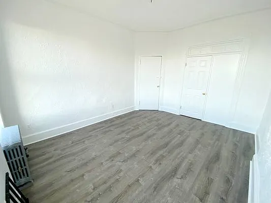 Rented by Brooklyn Property Group LLC | media 10