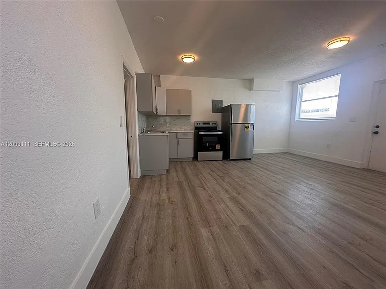 50 NW 79th St #6 — Photo 9