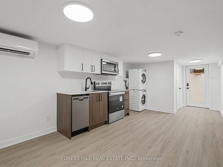 69 Claybrooke St #D — Photo 10