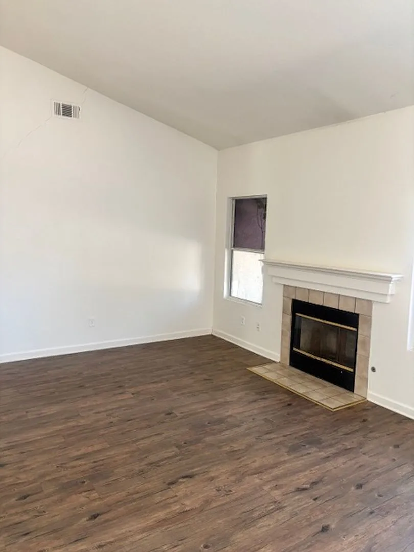865 Place Rd — Photo 2