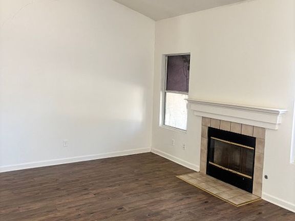 2nd image of 865 Place Rd