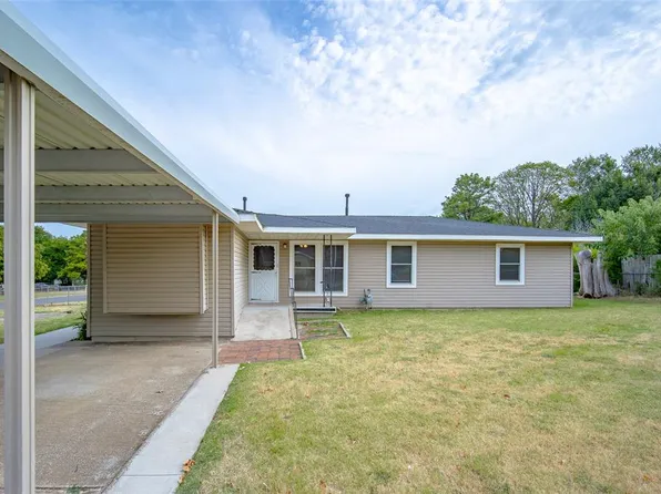 10501 Bellview Dr, Midwest City, OK 73130